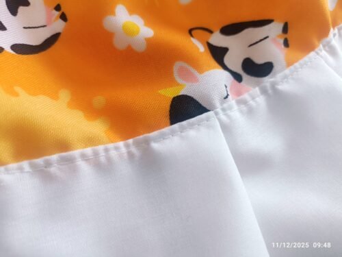 Vestido de Vaquitas que Transmite Frescura