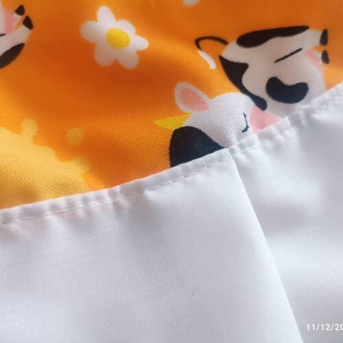 Vestido de Vaquitas que Transmite Frescura